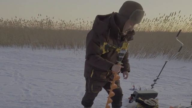 Шуруповерт для зимней рыбалки. смотреть онлайн