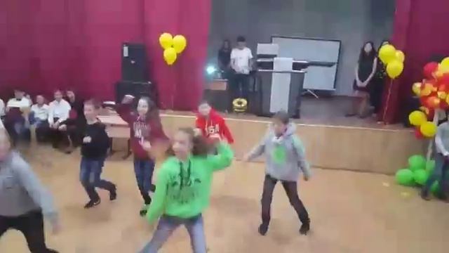 Танцы от 6 "Б" смотреть онлайн