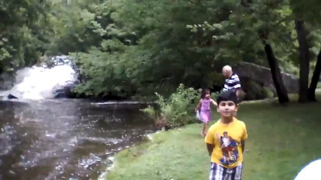 AR.Drone 2.0 Video: 2013/08/10 смотреть онлайн