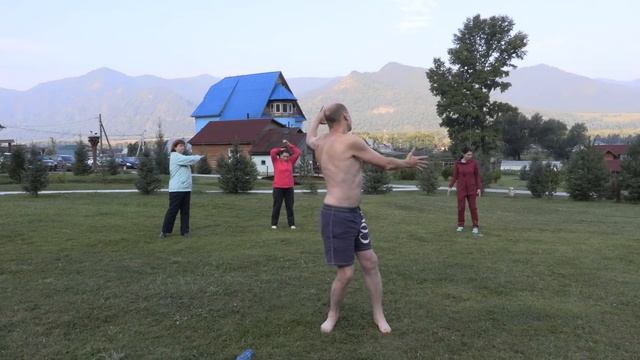 Гимнастика РАдости от Дмитрия Савенко смотреть онлайн