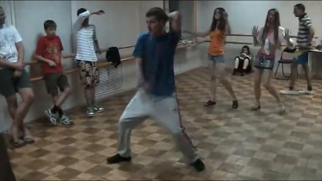 Кубик vs Ваги Каки