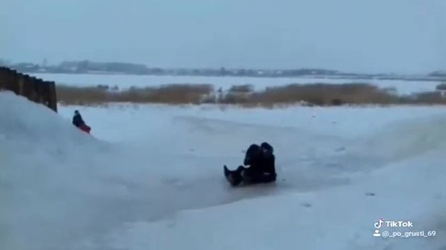 Такая вот горка была у нас в с.Сумки??? смотреть онлайн