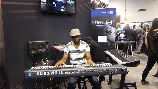 Myron McKinley checking out the Kurzweil PC3K at NAMM 2013 смотреть онлайн