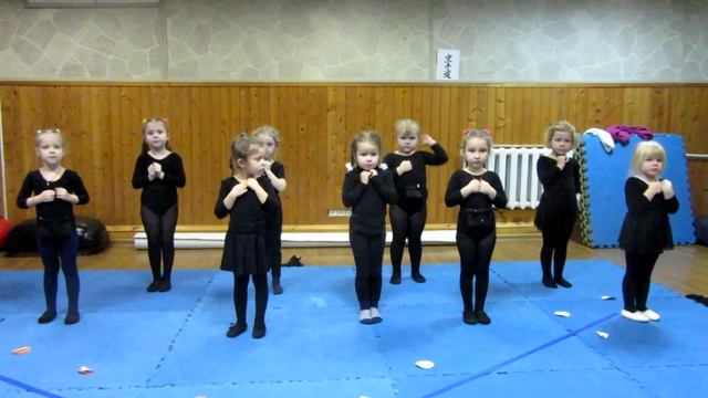 Упражнение на развитие сообразительности от 23.11.15 Дети 4 года смотреть онлайн