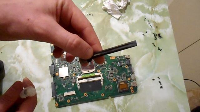 Как почистить ноутбук от пыли и заменить термопасту. Как убрать перегрев ноутбука смотреть онлайн