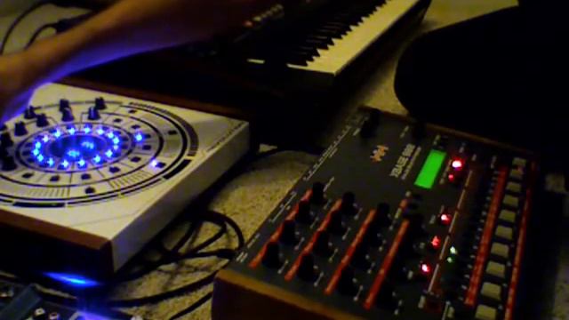 jomox xbase 888 + korg monopoly + futureretro revolution jam смотреть онлайн