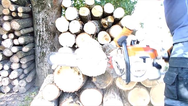 Meteor dugattyús Stihl 070 AV láncfűrész első vágásai смотреть онлайн
