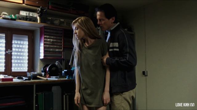 Парень похитил 10 летнюю девочку и держал в заточении 8 лет смотреть онлайн