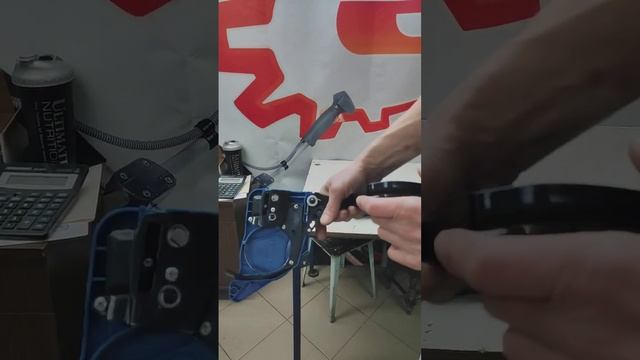 бензопила Хендай заклинило блокировку цепи??? смотреть онлайн