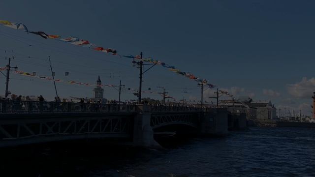 Кто в фонтане, а кто в пляс. Народ празднует День МВФ. Санкт-Петербург смотреть онлайн