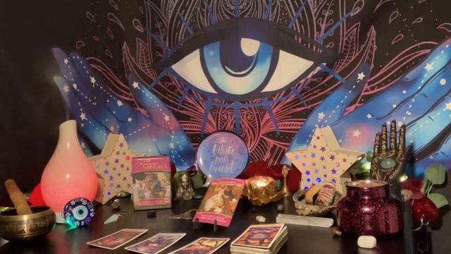 ?❤️?♌️ Leo Valentine Past Life ‼️IMPORTANT MESSAGE ‼️#tarot смотреть онлайн