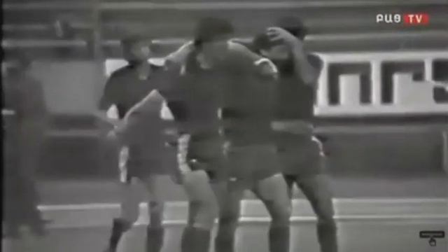 1983 Арарат (Ереван) - Черноморец (Одесса) 3-0 Чемпионат СССР по футболу, гол Оганесяна смотреть онлайн