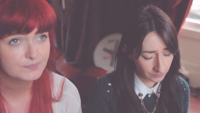 Fiona O'Kane & Frances Mitchell - Running Up That Hill (Kate Bush Cover) смотреть онлайн