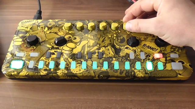 TT-303 R2 Bass Bot | RE-303 смотреть онлайн