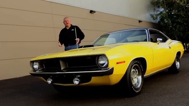 1970 Plymouth 'Cuda 426 Hemi: Muscle Car Of The Week Episode 263 V8TV смотреть онлайн