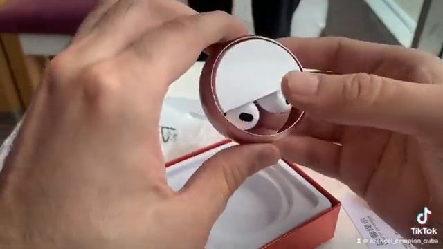 Hoco EW23 Airpods смотреть онлайн