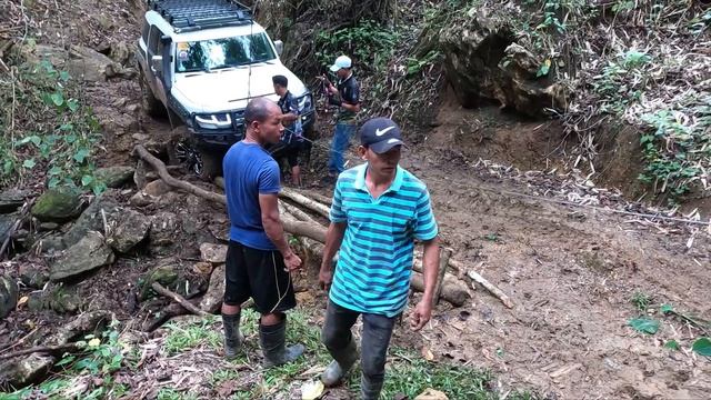 Ford Ranger Raptor | 4WDing in Eagle 7, Tanay Rizal смотреть онлайн
