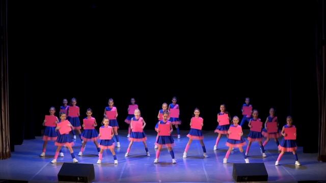 Тот, кто создал этот мир | Народный коллектив современно-эстрадного танца «Шоу-балет FLASH» смотреть онлайн