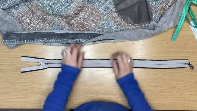 Видео-урок,как в шубе или дубленке поменять крючки на молнию смотреть онлайн
