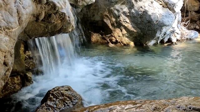 Ялта. Уч-Кош. Водопады. Васильевское озеро. Уточки смотреть онлайн