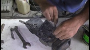 Почему компрессор долго  работает и не успевает накачивать воздух в рессивер.