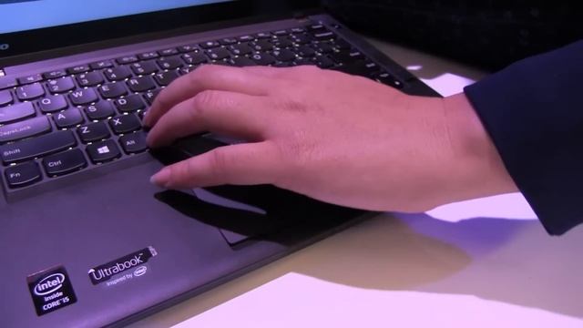 Lenovo Thinkpad X240 Review - Best Ultrabook for the Road Warrior? - CES 2014 смотреть онлайн