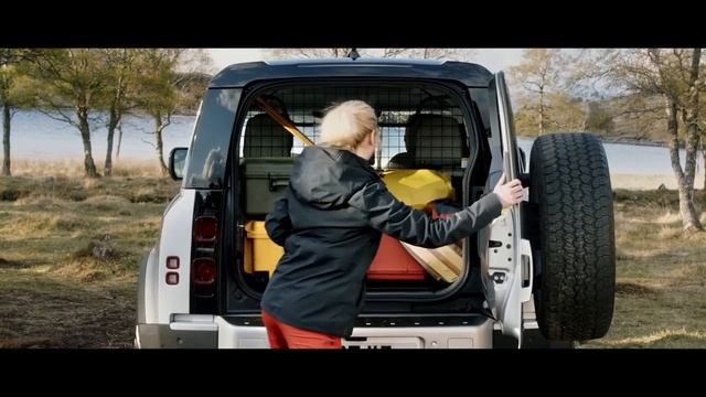 Новый Land Rover DEFENDER - Country Pack смотреть онлайн