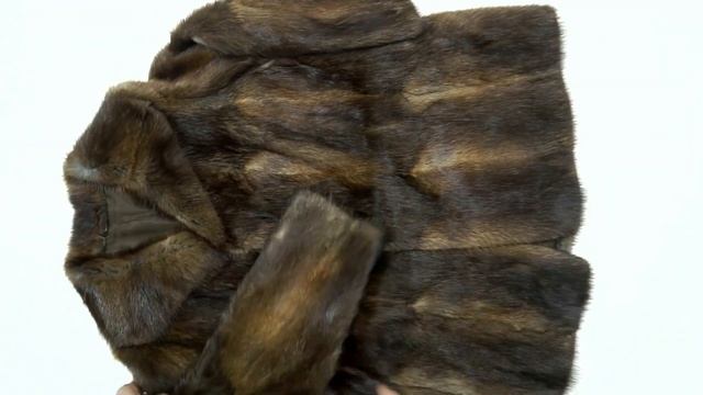 Мешок № 3044. Шубы из Натурального меха Суперкрем. Арт 3186. Вес 29,9 кг. Кол-во 22 шт. смотреть онлайн