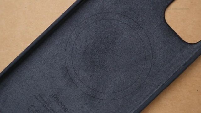 Чехол Apple MagSafe силиконовый для iPhone 13, Тёмная ночь смотреть онлайн