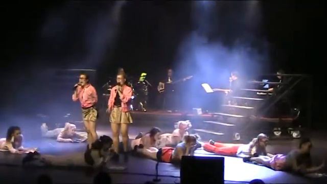 Koreografi: Jonna Lindberg. Musikteaterskolans Höstshow 2013. No Air смотреть онлайн