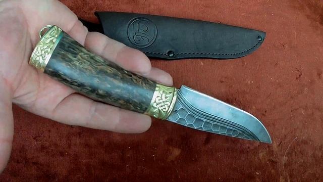Нож Медведь (дамасская сталь, стабилизированная карельская береза, резной) https://korenok.ru смотреть онлайн