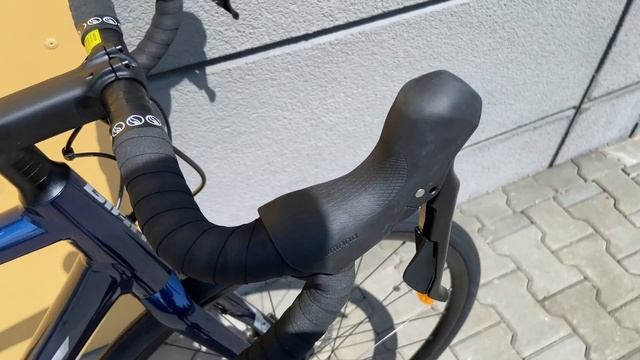 Giant Contend AR 1 - szosa z mocnym genem gravelowym смотреть онлайн