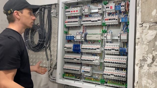 Квартира с двумя полноценными кухнями, щит. смотреть онлайн