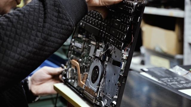 Ремонт ноутбуков и моноблоков в Москве. Сервисный центра «UNION Computers» на Савёловской смотреть онлайн