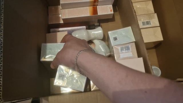 Распаковка огромного заказа на 25 кг #avonkz смотреть онлайн