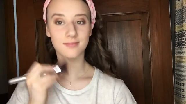 Classic Glamour Make Up Tutorial By Savannah Spencer смотреть онлайн
