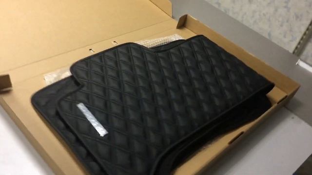 Дизайнерские ковры из экокожи. Designer Mats from eco-leather смотреть онлайн