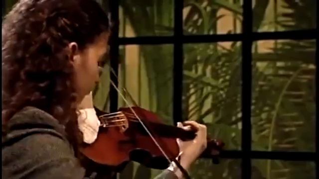 Hilary Hahn plays Bach Sonata No.3 C Major, Allegro Assai смотреть онлайн
