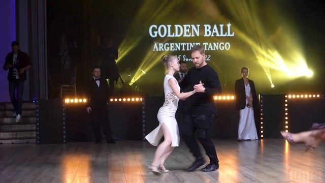 Pavel Sobiray and Victoria Testova. Golden Ball. Танец 2. смотреть онлайн