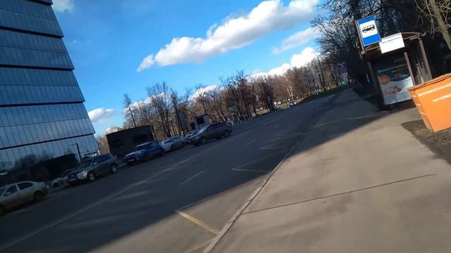 Прогулка во время карантина в Москве смотреть онлайн