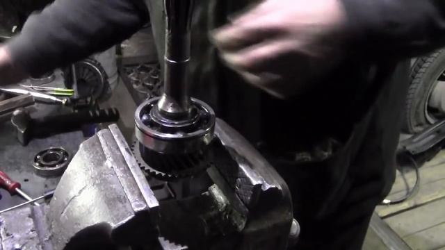 ГАЗель . Ремонт коробки передач . смотреть онлайн