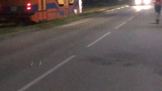 Кто быстрее электро-самокат, трамвай или велик ? смотреть онлайн