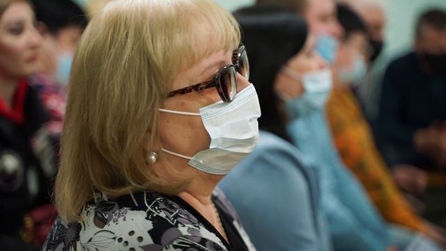 Ежегодно в России отмечается День работников ЖКХ и бытового обслуживания населения. смотреть онлайн