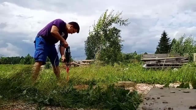 Как пробурить землю перфоратором смотреть онлайн