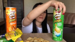 МУКБАНГ ПРИНГЛС ЧИПСЫ ПЕРВЫЙ РАЗ В ЖИЗНИ / MUKBANG PRINGLES CRISPS / ОТВЕТЫ НА ВОПРОСЫ / СТРИМ?