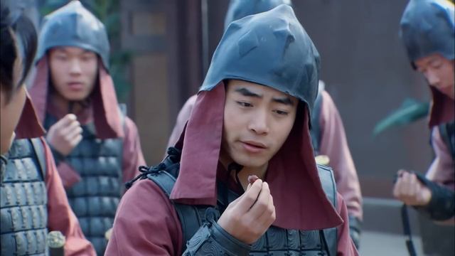EngSub《莲花谣》▶EP 04 | 闭月羞花的#郭珍霓 与侯府少爷私定终身却遭到父母反对，被杨家小姐设计嫁给弱智少爷！#杨幂【FULL】 смотреть онлайн