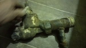 Как открутить прикипевший вентиль большого диаметра.