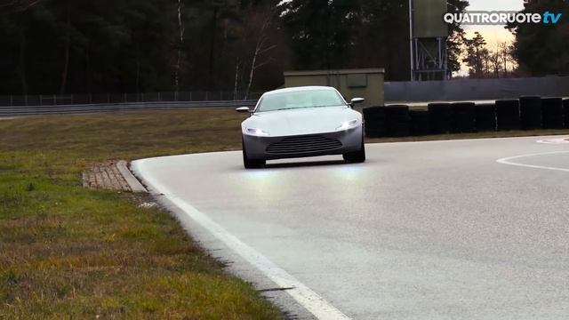 Aston Martin DB10 '007 Edition' 2016 Test Drive смотреть онлайн