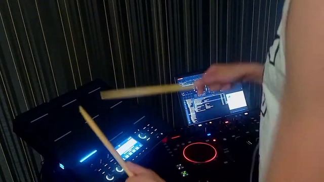 DJ GRA@L диджей с электронными барабанами [новое звучание хитов] Dabro - Юность смотреть онлайн
