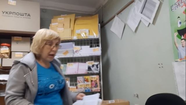 Дурдом в Укр Почте !!! Вручение повестки в прокуратуру по Украински смотреть онлайн